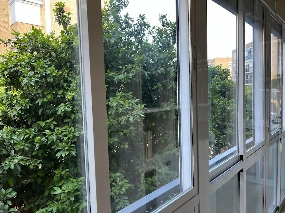 Triana Family Suites Seville 0*,