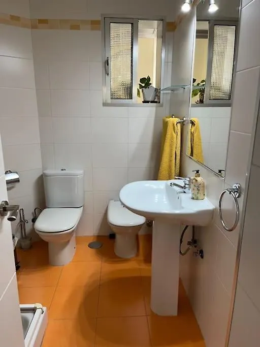 Triana Family Suites Sevilla 0*,  España
